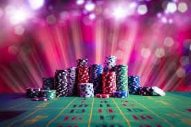 Người chơi Việt Nam trải nghiệm nổ hũ slot online trên điện thoại di động